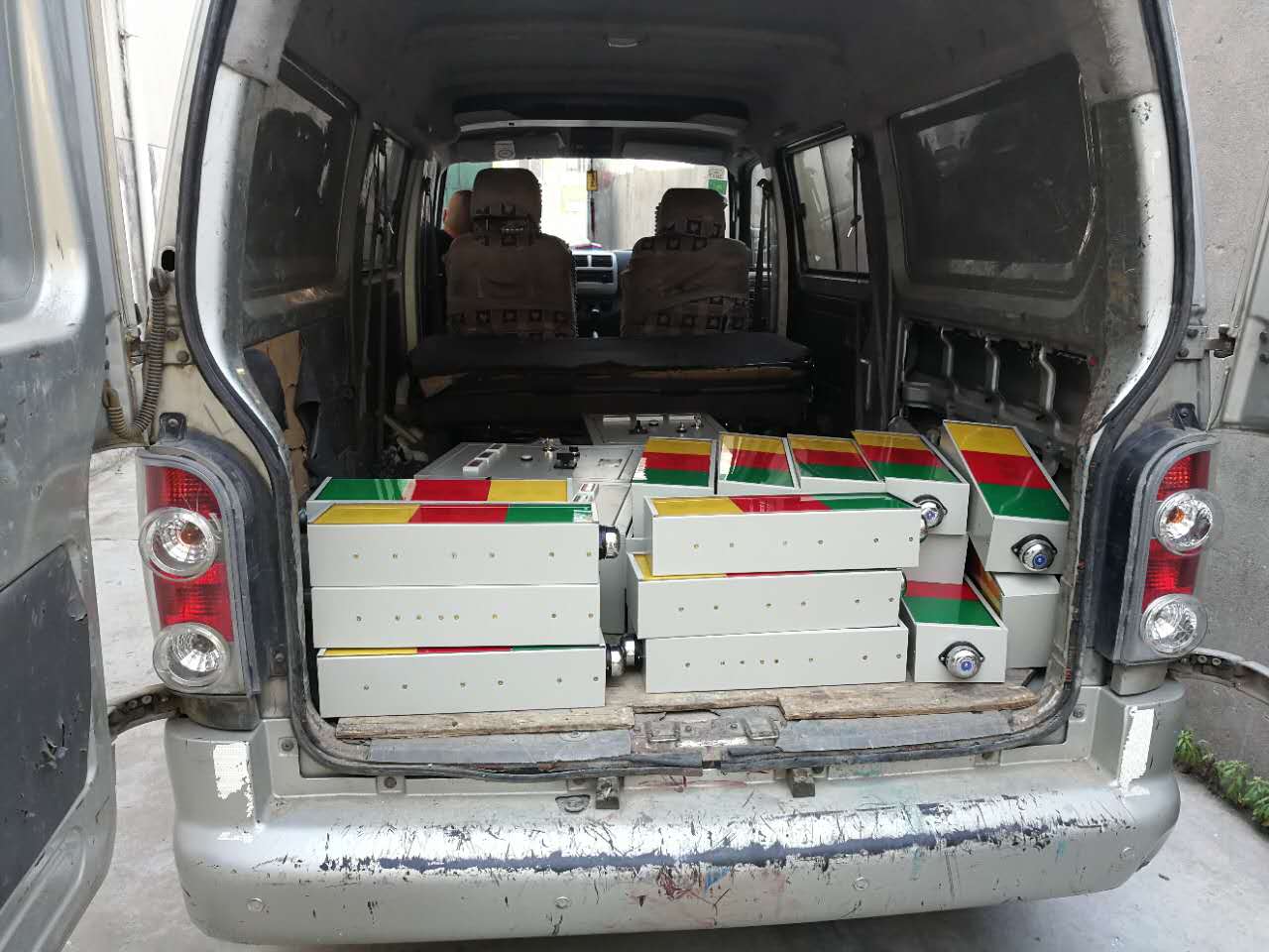 人防燈箱 人防燈箱